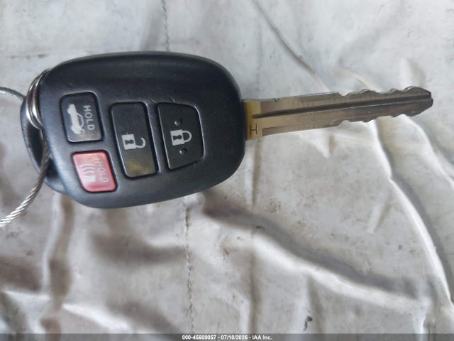 Toyota Corolla Le Plus 2014 2T1BURHE7EC108520 Image 11