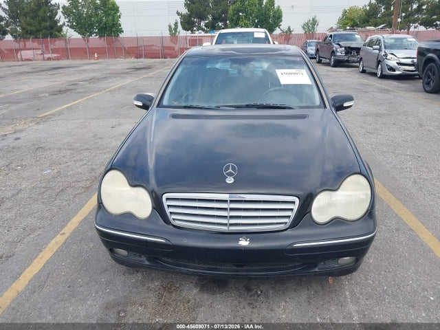 Продажа на аукционе авто 2004 Mercedes-benz C 240, vin: WDBRF61J54F552370, номер лота: 45609071