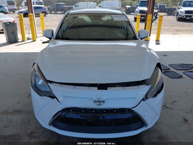 Scion IA 2016 3MYDLBZV9GY142917 Image 12