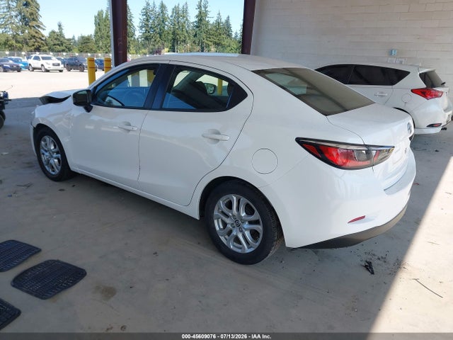 Scion IA 2016 3MYDLBZV9GY142917 Image 3