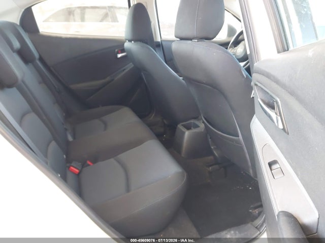 Scion IA 2016 3MYDLBZV9GY142917 Image 8