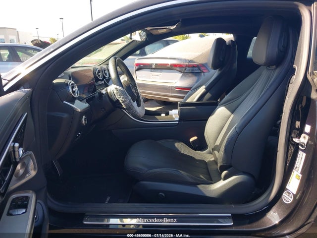 W1KMJ4HB9RF042761 Mercedes-Benz Cle 300 4matic