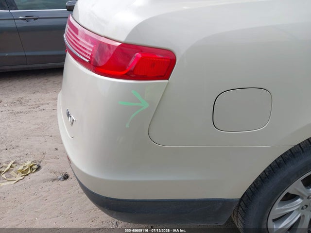 Lincoln MKT 2014 2LMHJ5FK0EBL54483 Image 15