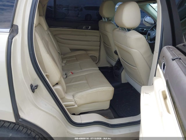 Lincoln MKT 2014 2LMHJ5FK0EBL54483 Image 8