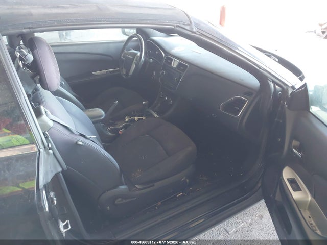 45609117 :رقم المزاد ، 1C3BCBEB9DN676367 vin ، 2013 Chrysler 200 Touring مزاد بيع
