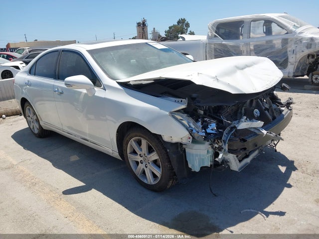 45609121 :رقم المزاد ، JTHBK1EG3B2452643 vin ، 2011 Lexus Es 350 مزاد بيع