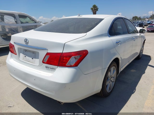 45609121 :رقم المزاد ، JTHBK1EG3B2452643 vin ، 2011 Lexus Es 350 مزاد بيع