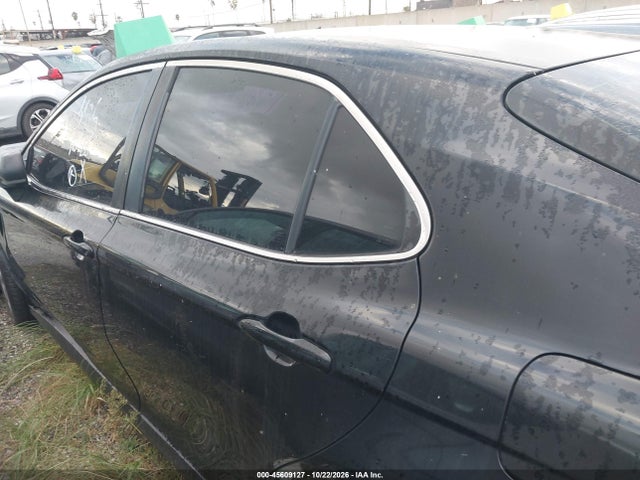 2018 Toyota Camry Le მანქანა იყიდება აუქციონზე, vin: JTNB11HK3J3021101, აუქციონის ნომერი: 45609127