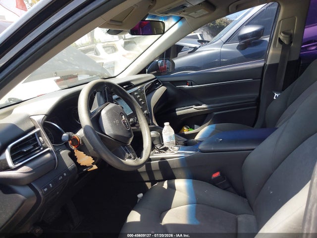 2018 Toyota Camry Le მანქანა იყიდება აუქციონზე, vin: JTNB11HK3J3021101, აუქციონის ნომერი: 45609127