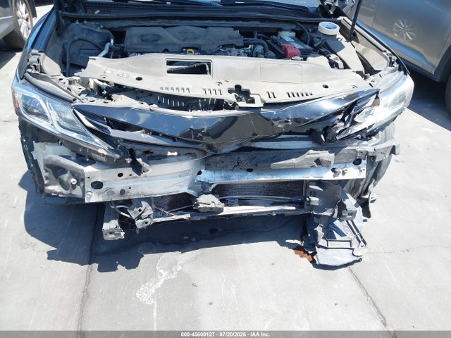 2018 Toyota Camry Le მანქანა იყიდება აუქციონზე, vin: JTNB11HK3J3021101, აუქციონის ნომერი: 45609127