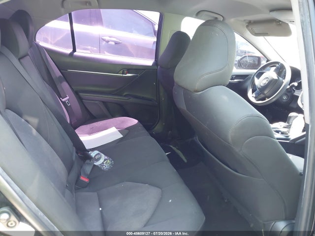 2018 Toyota Camry Le მანქანა იყიდება აუქციონზე, vin: JTNB11HK3J3021101, აუქციონის ნომერი: 45609127