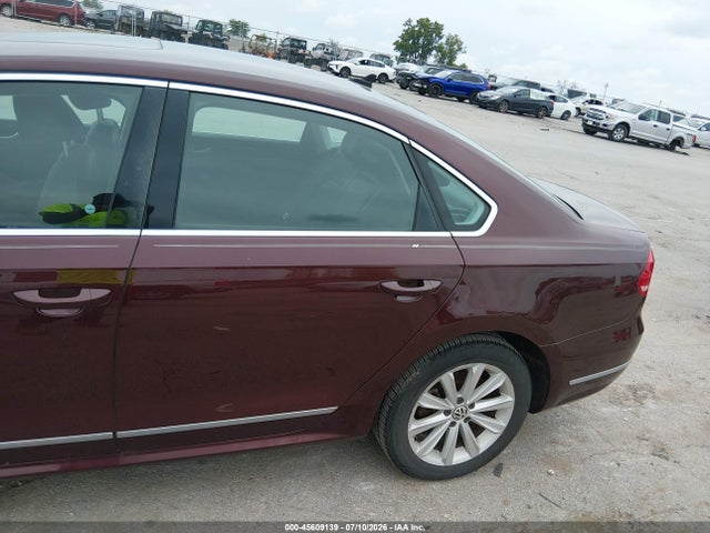 2012 Volkswagen Passat 2.5l Sel მანქანა იყიდება აუქციონზე, vin: 1VWCP7A32CC037724, აუქციონის ნომერი: 45609139