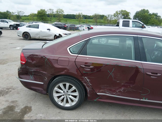 2012 Volkswagen Passat 2.5l Sel მანქანა იყიდება აუქციონზე, vin: 1VWCP7A32CC037724, აუქციონის ნომერი: 45609139