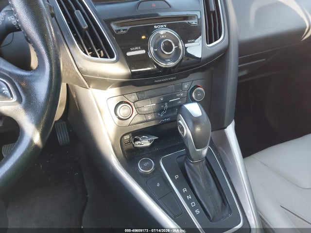 Ford Focus Titanium 2017 1FADP3N26HL279737 Image 11