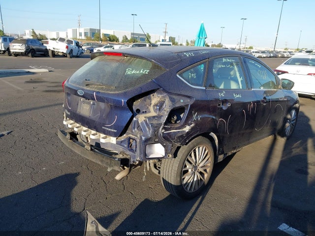 Ford Focus Titanium 2017 1FADP3N26HL279737 Image 4