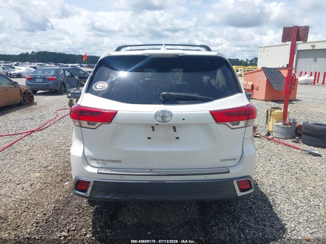 45609178 :رقم المزاد ، 5TDYZRFH0HS234433 vin ، 2017 Toyota Highlander Limited Platinum مزاد بيع