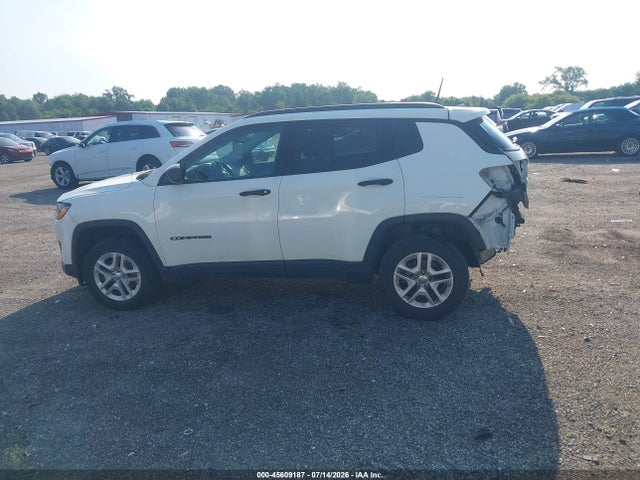45609187 :رقم المزاد ، 3C4NJDAB6JT163394 vin ، 2018 Jeep Compass Sport 4x4 مزاد بيع