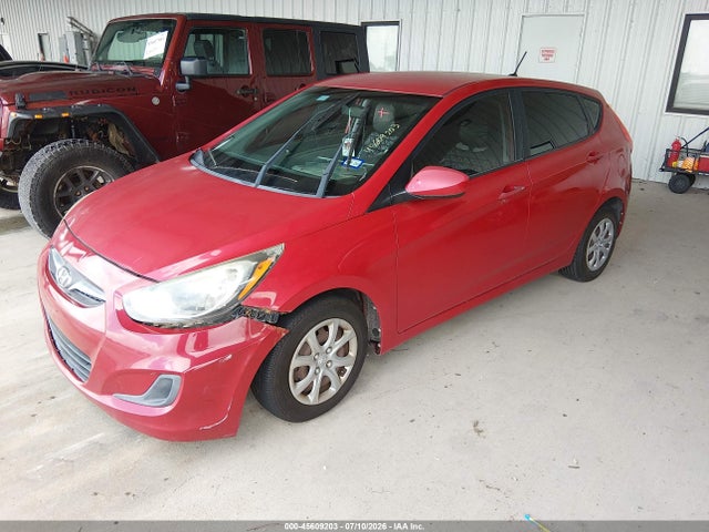 Hyundai ACCENT GS 2014 KMHCT5AE7EU141297 Image 2