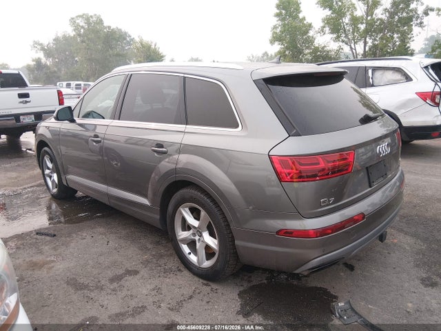 Продажа на аукционе авто 2017 Audi Q7 3.0t Premium, vin: WA1LAAF79HD043951, номер лота: 45609228