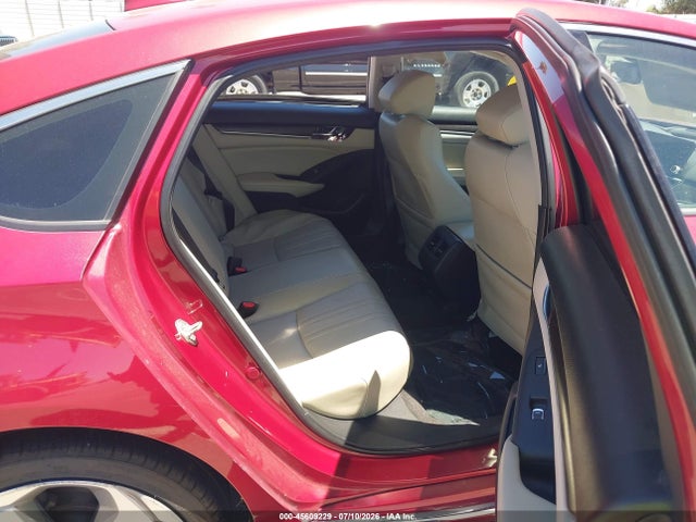 1HGCV1F90JA044118 Honda Accord Touring
