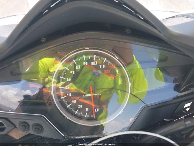 Honda Vfr800 F 2014 JH2RC7950EK000430 Image 7