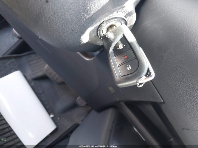 JTNKHMBX4K1033353 Toyota C-HR LE