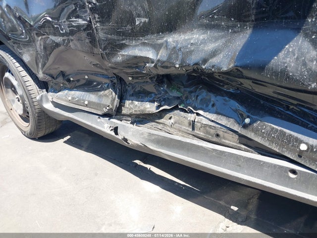JTNKHMBX4K1033353 Toyota C-HR LE