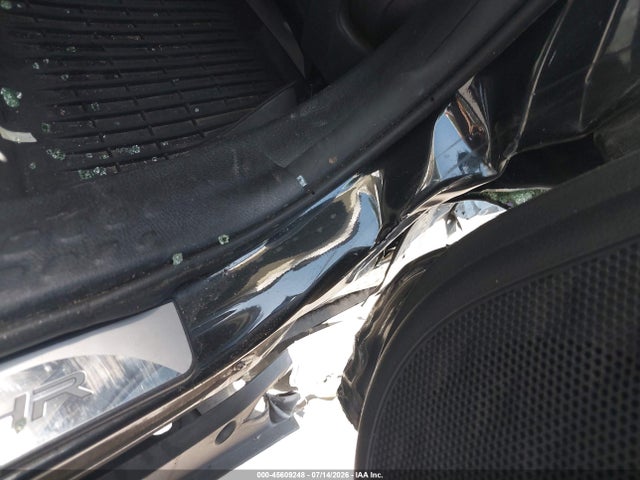 JTNKHMBX4K1033353 Toyota C-HR LE