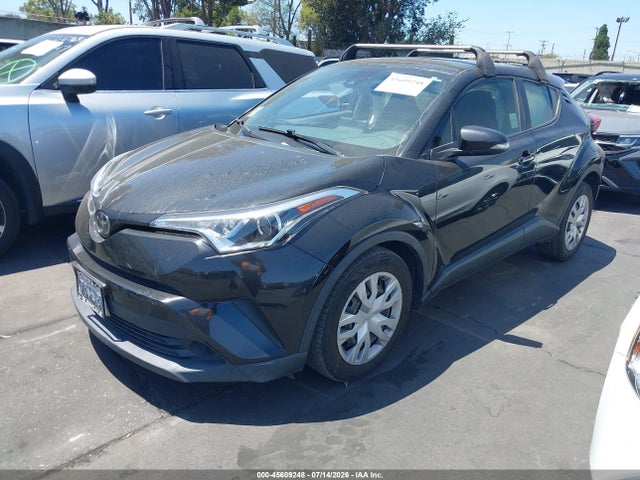 JTNKHMBX4K1033353 Toyota C-HR LE