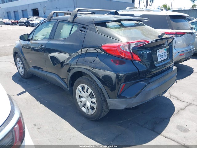 JTNKHMBX4K1033353 Toyota C-HR LE