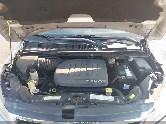 2011 Volkswagen Routan S მანქანა იყიდება აუქციონზე, vin: 2V4RW4DG9BR717709, აუქციონის ნომერი: 45609263