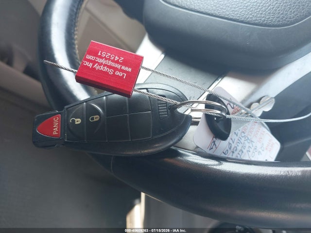 2011 Volkswagen Routan S მანქანა იყიდება აუქციონზე, vin: 2V4RW4DG9BR717709, აუქციონის ნომერი: 45609263