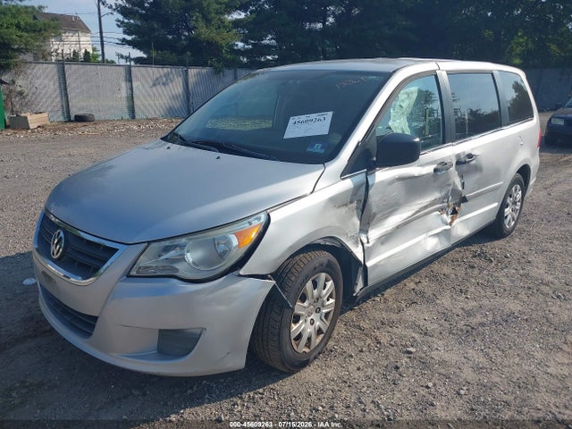 2011 Volkswagen Routan S მანქანა იყიდება აუქციონზე, vin: 2V4RW4DG9BR717709, აუქციონის ნომერი: 45609263