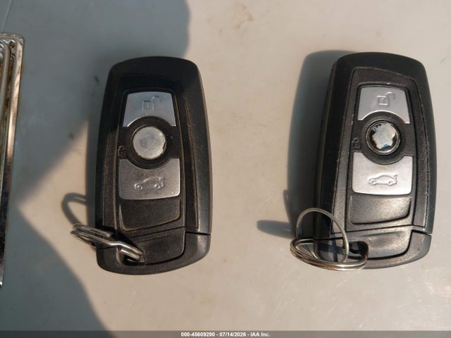 Продажа на аукционе авто 2015 Bmw 328i Xdrive, vin: WBA3B5G56FNS12383, номер лота: 45609290
