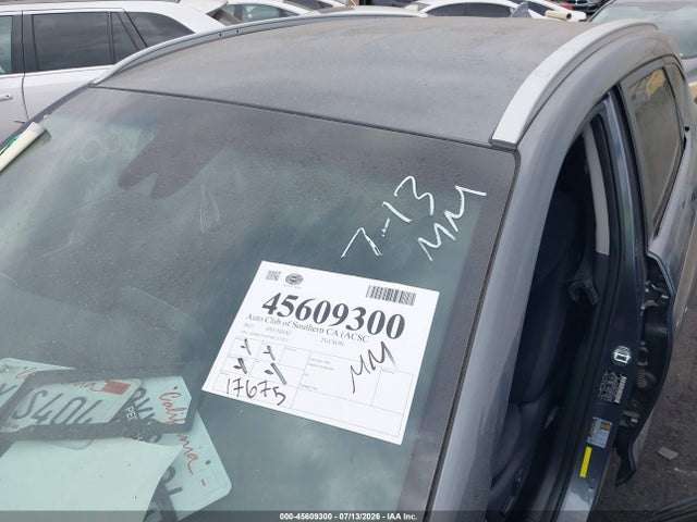 KM8J33A47MU317377 Hyundai Tucson Value