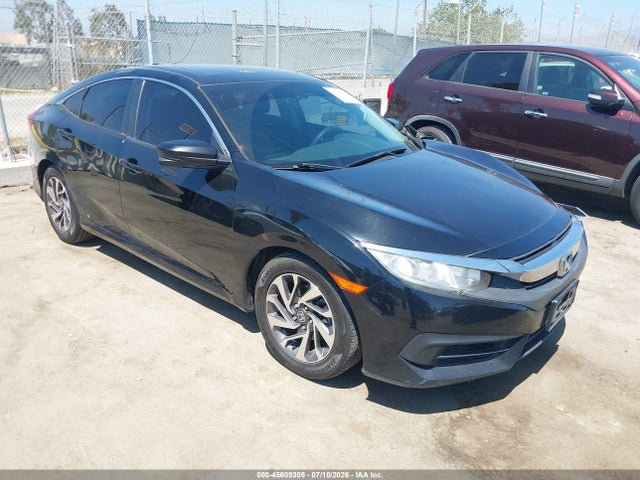 Auction sale of the 2018 Honda Civic Ex, vin: 2HGFC2F77JH565281, lot number: 45609305