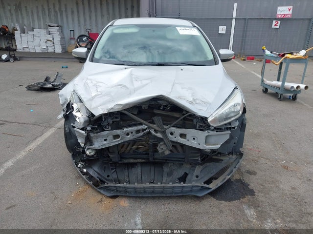 45609313 :رقم المزاد ، 1FADP3K22HL319638 vin ، 2017 Ford Focus Se مزاد بيع