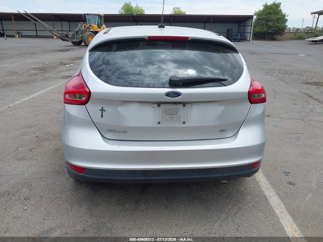 45609313 :رقم المزاد ، 1FADP3K22HL319638 vin ، 2017 Ford Focus Se مزاد بيع