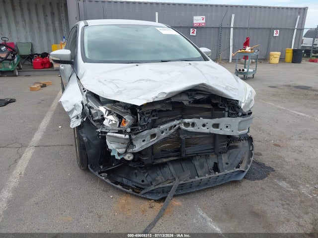 45609313 :رقم المزاد ، 1FADP3K22HL319638 vin ، 2017 Ford Focus Se مزاد بيع