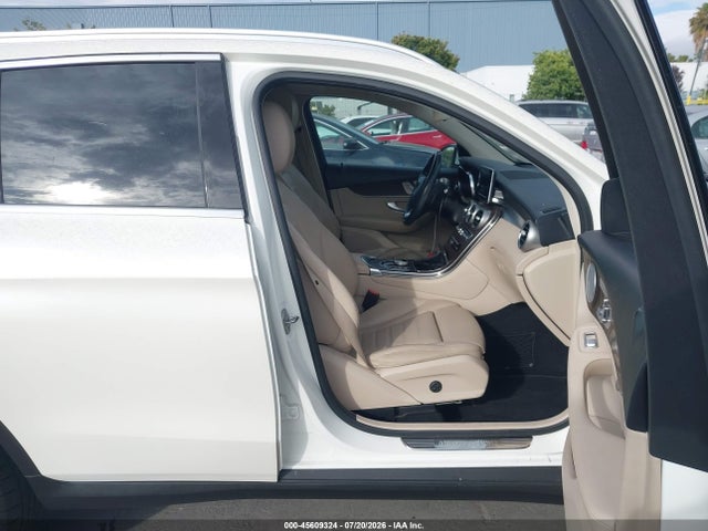 WDC0G5EB8KF611018 Mercedes-Benz Glc 350e 4matic