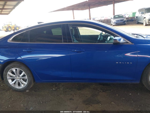 1G1ZD5ST7PF130812 Chevrolet Malibu Fwd 1lt