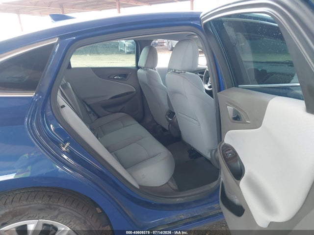 1G1ZD5ST7PF130812 Chevrolet Malibu Fwd 1lt