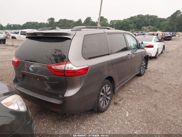 2018 Toyota Sienna Xle 7 Passenger მანქანა იყიდება აუქციონზე, vin: 5TDDZ3DCXJS207068, აუქციონის ნომერი: 45609377