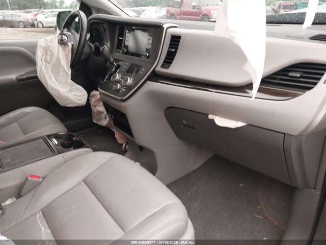 2018 Toyota Sienna Xle 7 Passenger მანქანა იყიდება აუქციონზე, vin: 5TDDZ3DCXJS207068, აუქციონის ნომერი: 45609377
