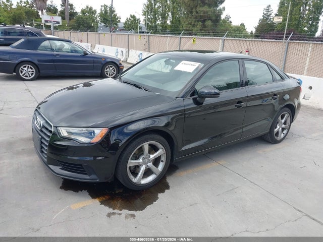 Audi A3 1.8t Premium 2016 WAUA7GFF2G1021843 Image 2