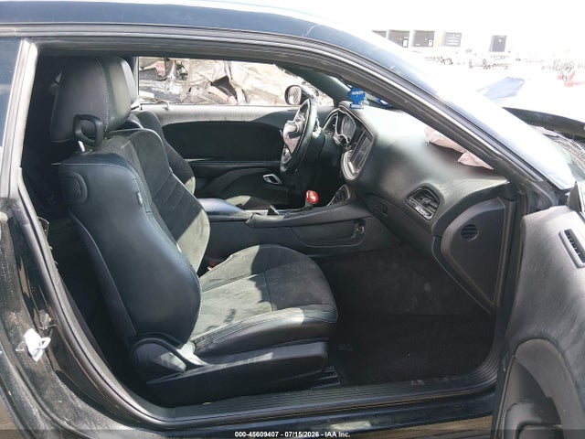 2C3CDZDJ6FH720808 Dodge Challenger Srt 392