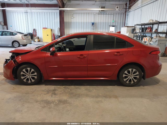 2021 Toyota Corolla Hybrid Le მანქანა იყიდება აუქციონზე, vin: JTDEAMDE9MJ002460, აუქციონის ნომერი: 45609413