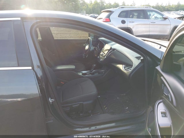 1G1ZE5ST9HF164314 Chevrolet MALIBU 1LT