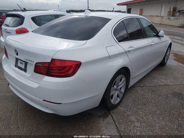 45609515 :رقم المزاد ، WBAFR1C51BC744329 vin ، 2011 Bmw 528i مزاد بيع