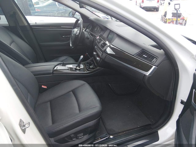 45609515 :رقم المزاد ، WBAFR1C51BC744329 vin ، 2011 Bmw 528i مزاد بيع
